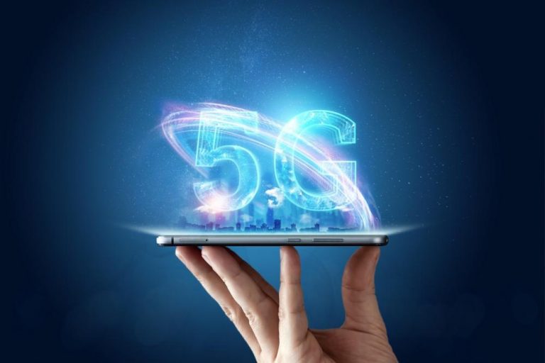 Έπεσαν οι υπογραφές για τα δίκτυα 5G στην Ελλάδα