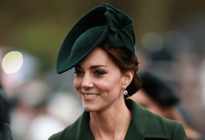 Kate Middleton: Πόσο έχουν αλλάξει τα γιορτινά Looks της από το 2011 μέχρι σήμερα;