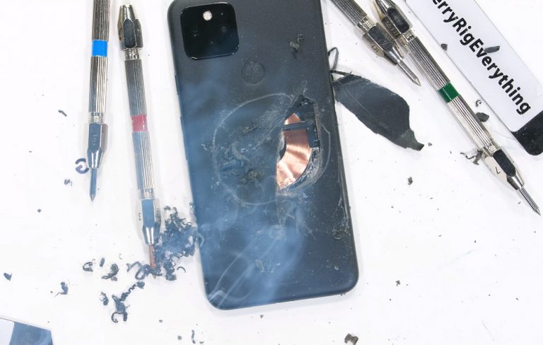 Pixel 5: Τελικά το σασί του είναι μεταλλικό ή πλαστικό; [βίντεο]