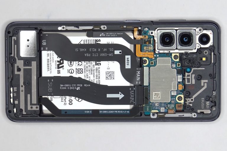 Samsung Galaxy S21: Μαθαίνουμε τα πάντα για τον εσωτερικό του κόσμο [teardown Video]