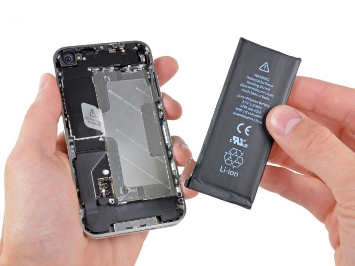 H Apple θέλει να βάλει μεγαλύτερες μπαταρίες στα επόμενα IPhone