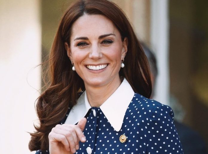 Kate Middleton: Βρήκαμε το Maxi, ροζ φόρεμα που επέλεξε σε πρόσφατη εμφάνισή της