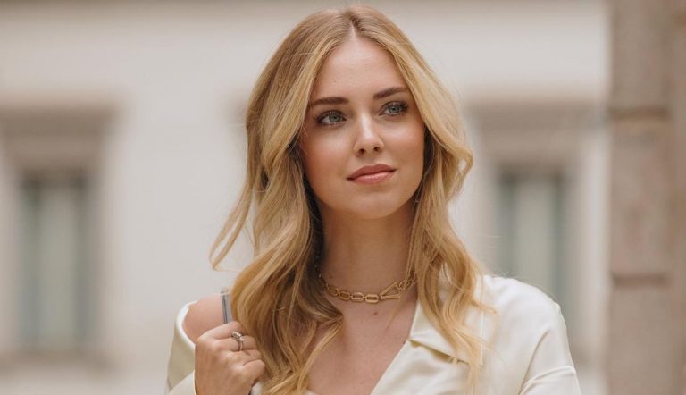 Οι αδερφές Ferragni μας δείχνουν τις 10 πιο δημοφιλείς τάσεις του καλοκαιριού και εμείς δίνουμε μεγάλη βάση