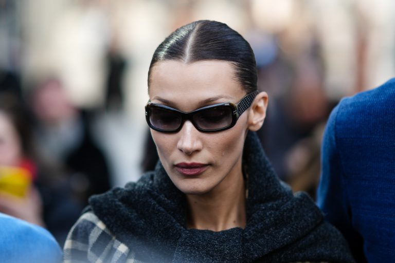 Bella Hadid: Το Wardrobe Essential που φοράει ξανά και ξανά