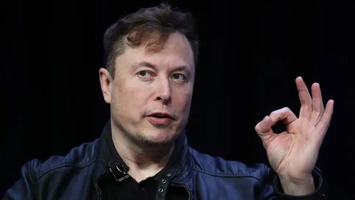 Elon Musk: “Τελειώνει” την εξ αποστάσεως εργασία