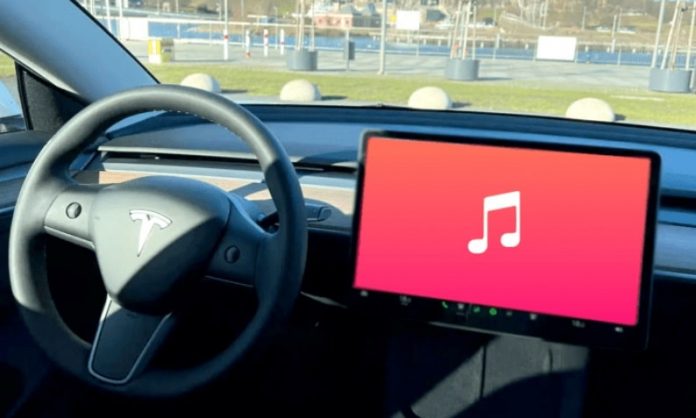 Η Apple Music έρχεται σύντομα στα Tesla – Στην “γωνία” περιμένει και η Steam