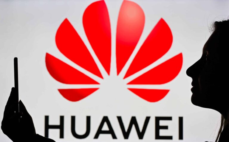 Huawei: Η Γερμανία εξετάζει να απογορέυσει εξαρτήματα 5G