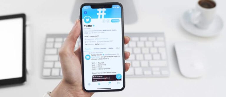 iPhones με το παλιό λογότυπο του Twitter πωλούνται μέχρι 25.000 $