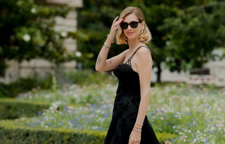 Η Chiara Ferragni πραγματοποίησε την πιο σωστή στιλιστικά εμφάνιση για την εποχή που μπορείς εύκολα να αντιγράψεις