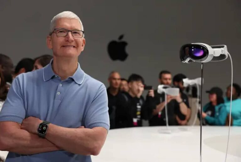 Apple Vision Pro: Ο Tim Cook πιστεύει απόλυτα ότι “είναι το μέλλον”