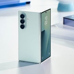 Samsung Galaxy Z Flip7, Samsung Galaxy Z Fold7: Η μεγαλύτερη αναβάθμιση μέχρι σήμερα με κάμερα 200MP και οθόνη 8″